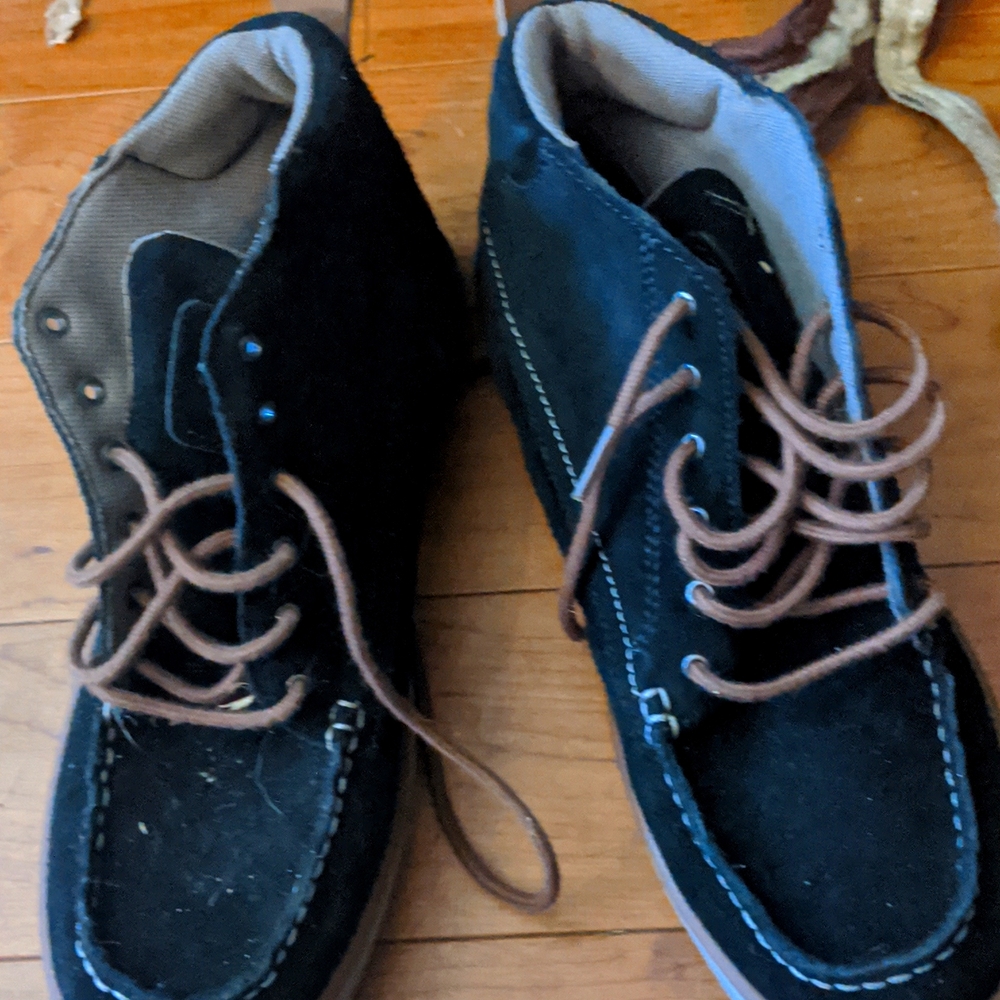 Eddie Bauer size 9